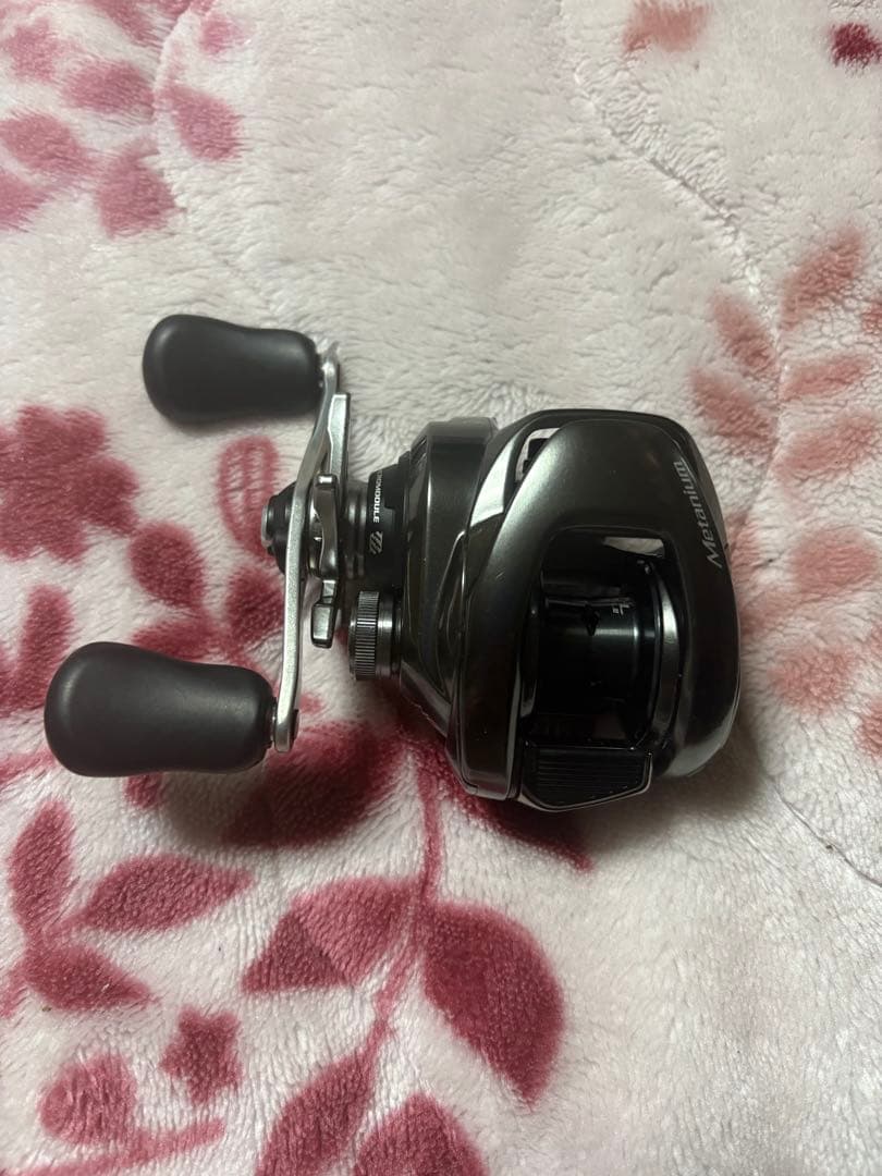20メタニウムHG 左巻　SHIMANO ベイトリール 最終値下げ