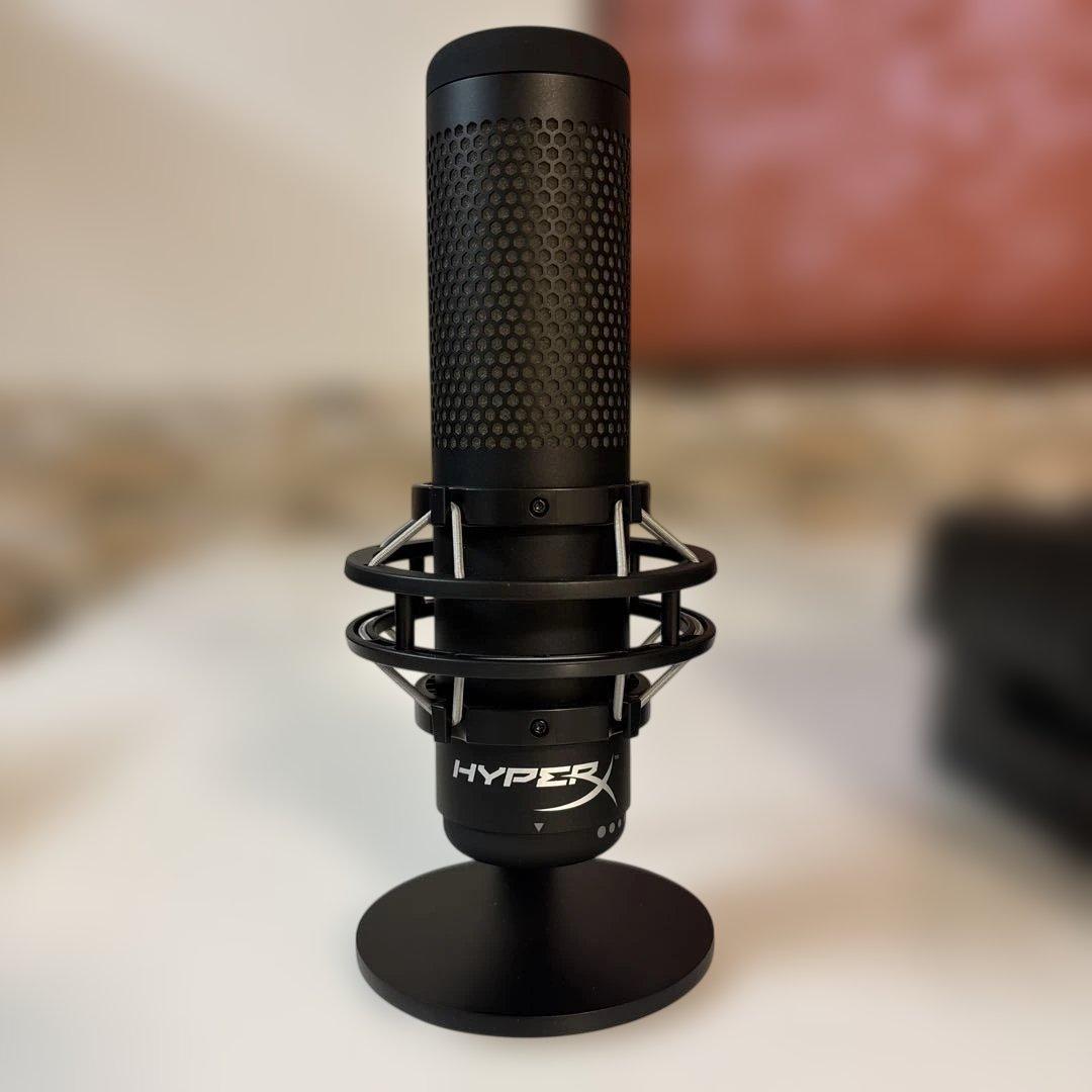 HyperX QUADCAST S マイク