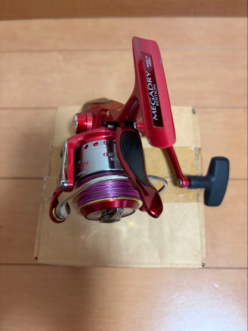 【限定品】ダイワ トーナメント ISO メガドライエディション 2500LBD