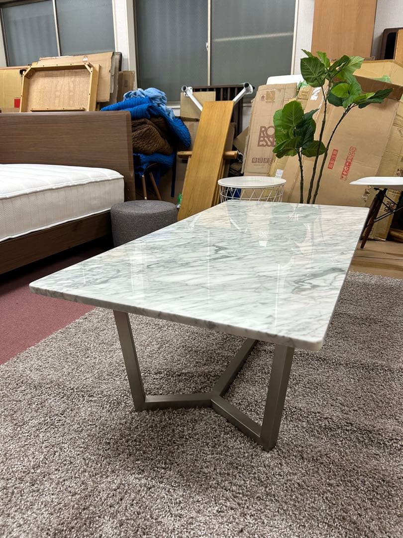 モデルルーム展示品天然大理石センターテーブル