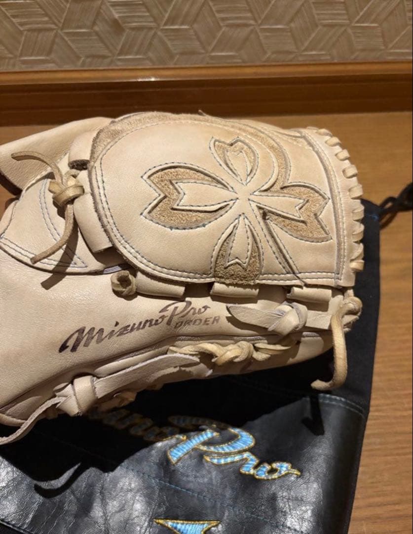 Mizuno Pro オーダーグローブ キャメル　ダイバーシティブルー限定ラベル