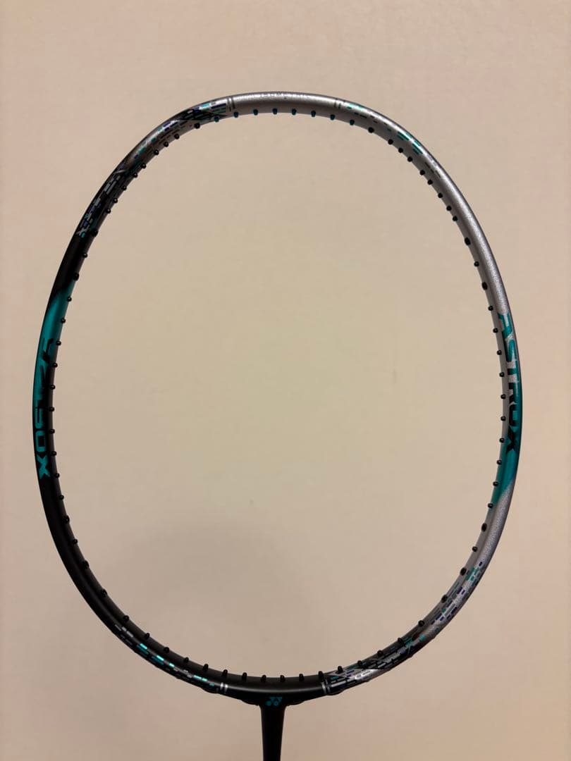【新品未使用】YONEX アストロクス88D PRO 4U6