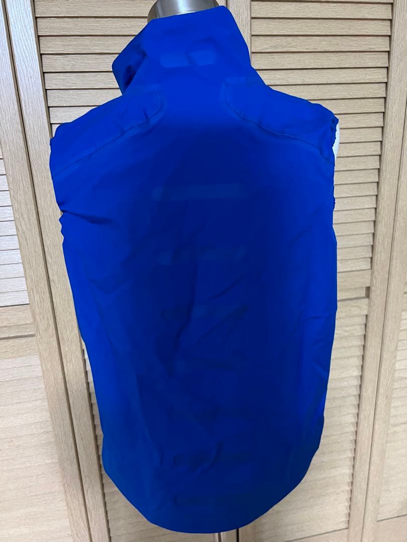 PEARLYGATES レディースエアーベスト新品タグ付き　1 定価35200円