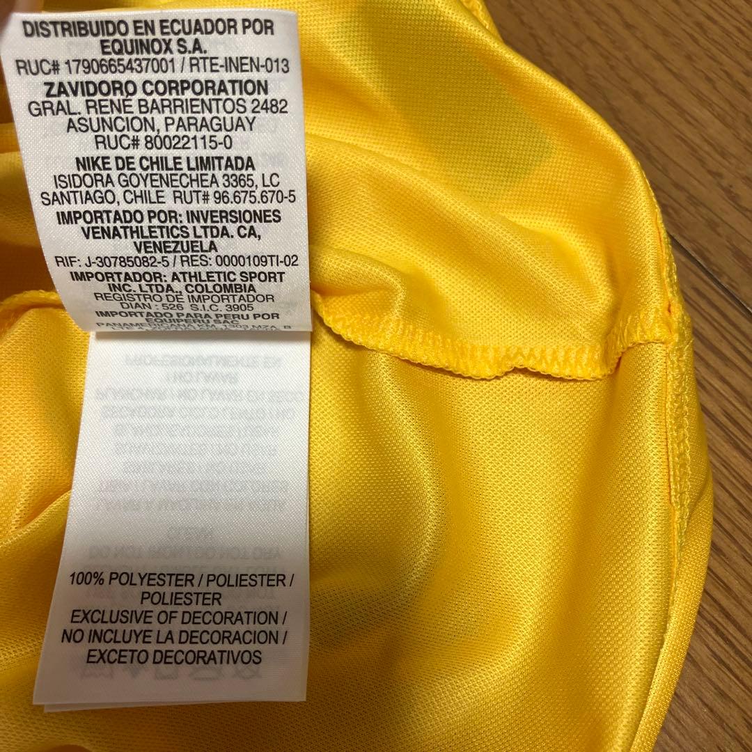 Nike製ブラジル代表シャツ 2014 ＳDri-FIT素材　ナイキ　サッカー