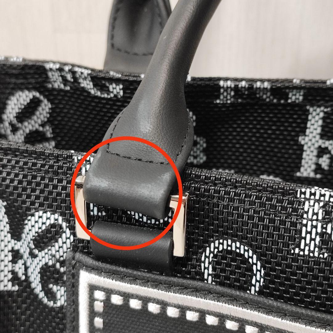 マークアンドロナ　カートバッグ　トートバッグ　黒✕白　スカル✕総柄