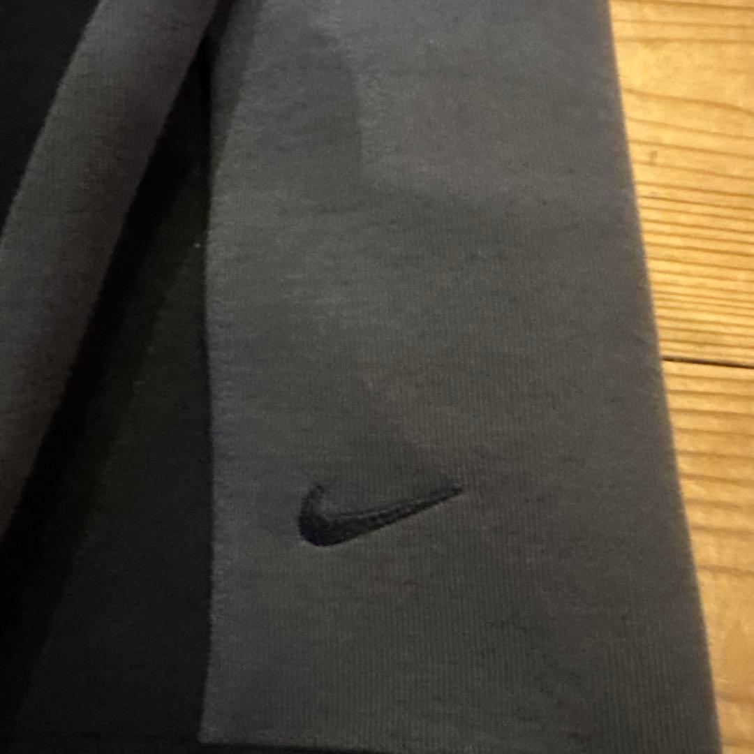NikeテックフリースMサイズ　新型モデル