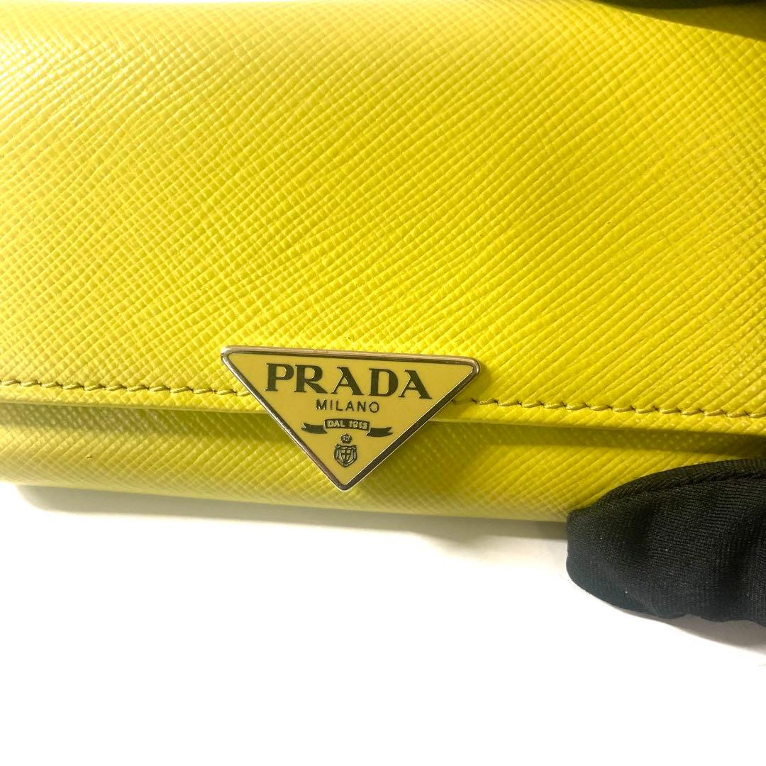 PRADA サフィアーノレザー イエローキーケース⭐︎