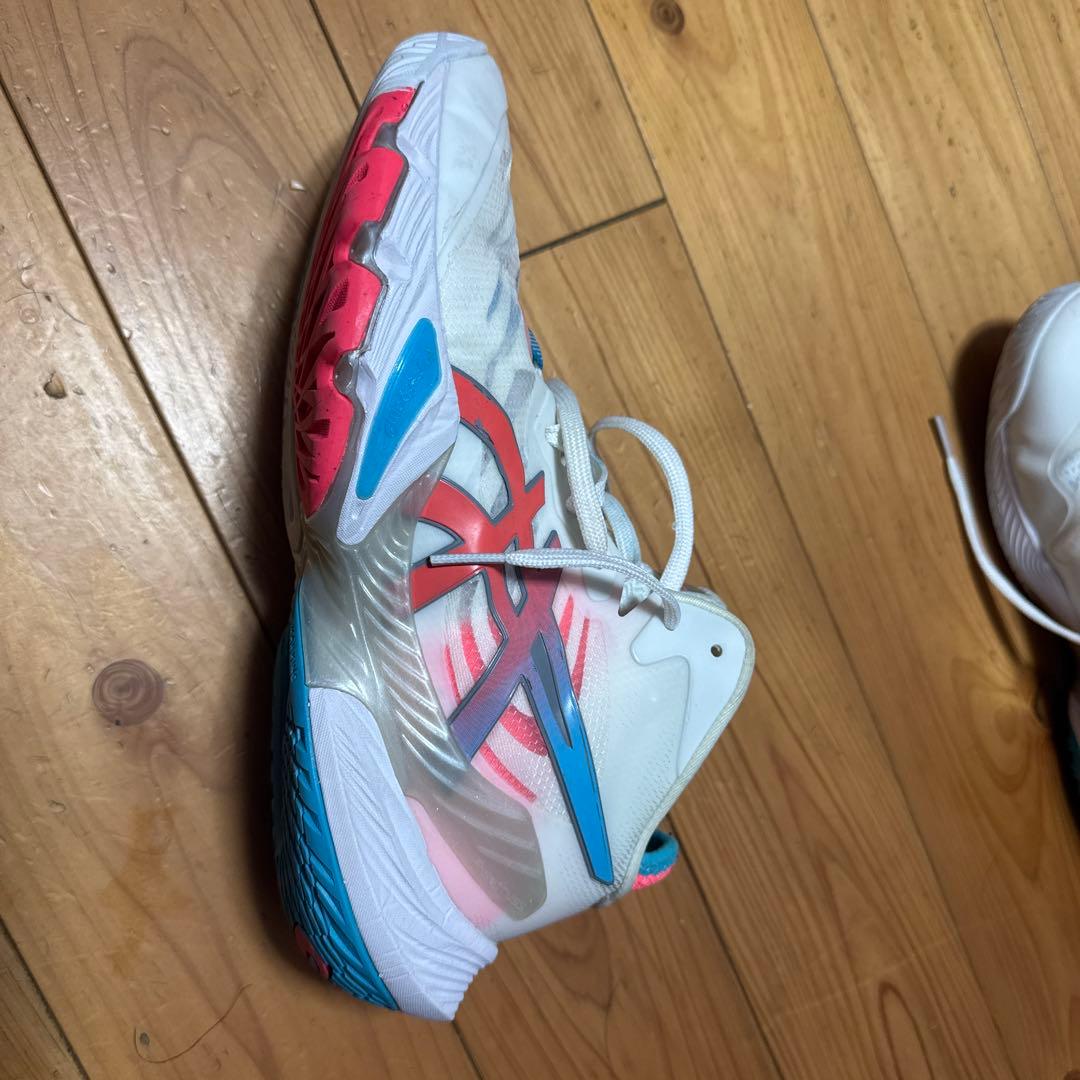ASICS バレーボールシューズ メタライズ