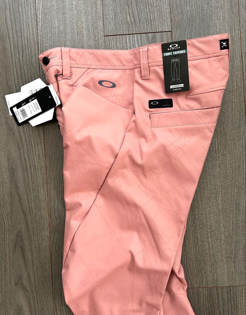 新品 OAKLEY オークリーゴルフ 3D立体裁断 ストレッチ 32