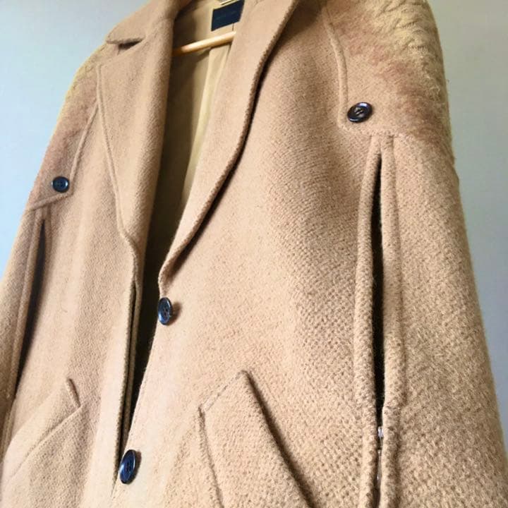 あ*ら様 AKIRA NAKA /アキラナカ コラボ ケープコート