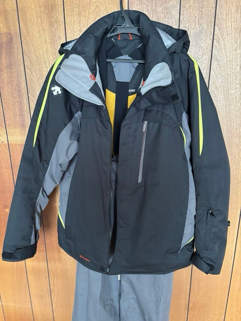 DESCENTE デサント　スキーウェア　L 上下セット