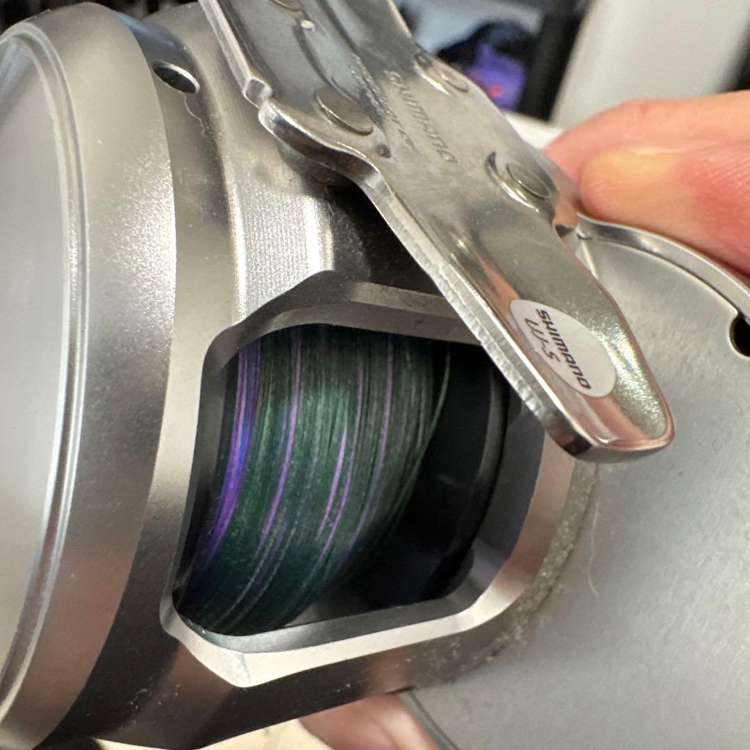 リールとジグまとめ売り　17オシアジガー2000NR PG 箱、説明書無し