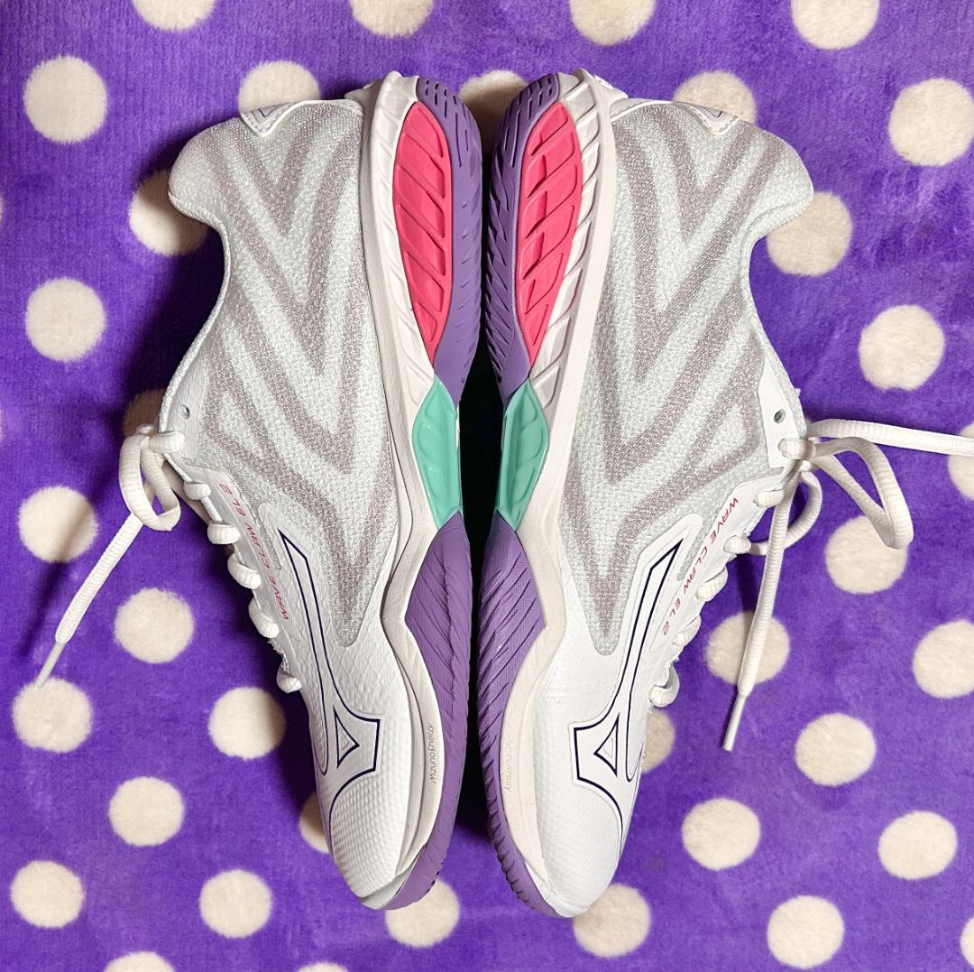 【楽一番公式アカウント01】バドミントンシューズ　ウエーブクロー