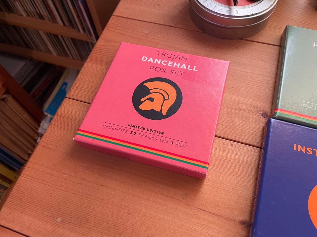 ★TROJAN BOX SET★15セット★1枚オマケ★