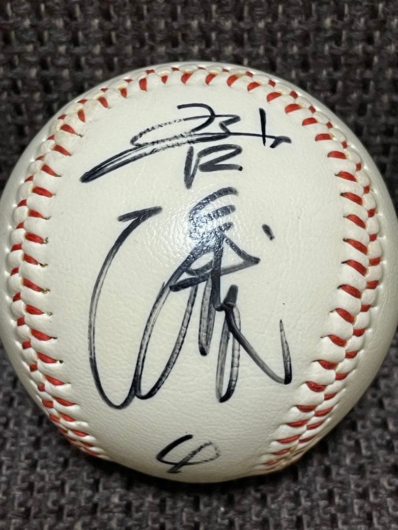 水谷実雄 4番 直筆サインボール ◆ 広島東洋カープ◆1980年代