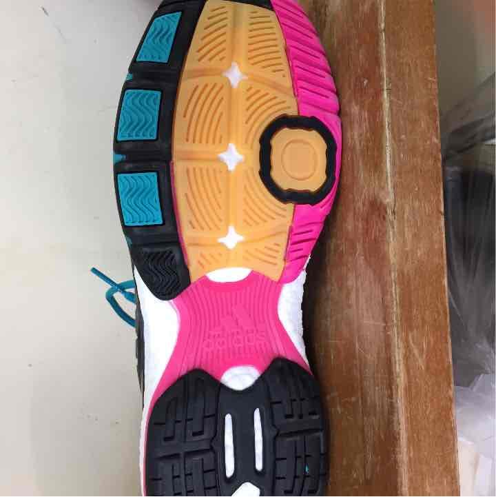 アディダス エナジー バレー ブースト2.0