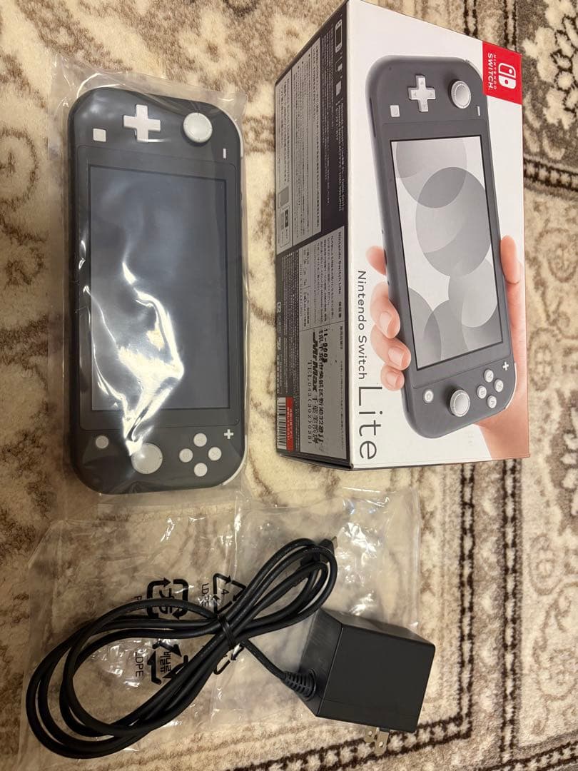 Nintendo Switch Lite グレー本体、箱、充電器＋おまけ付き