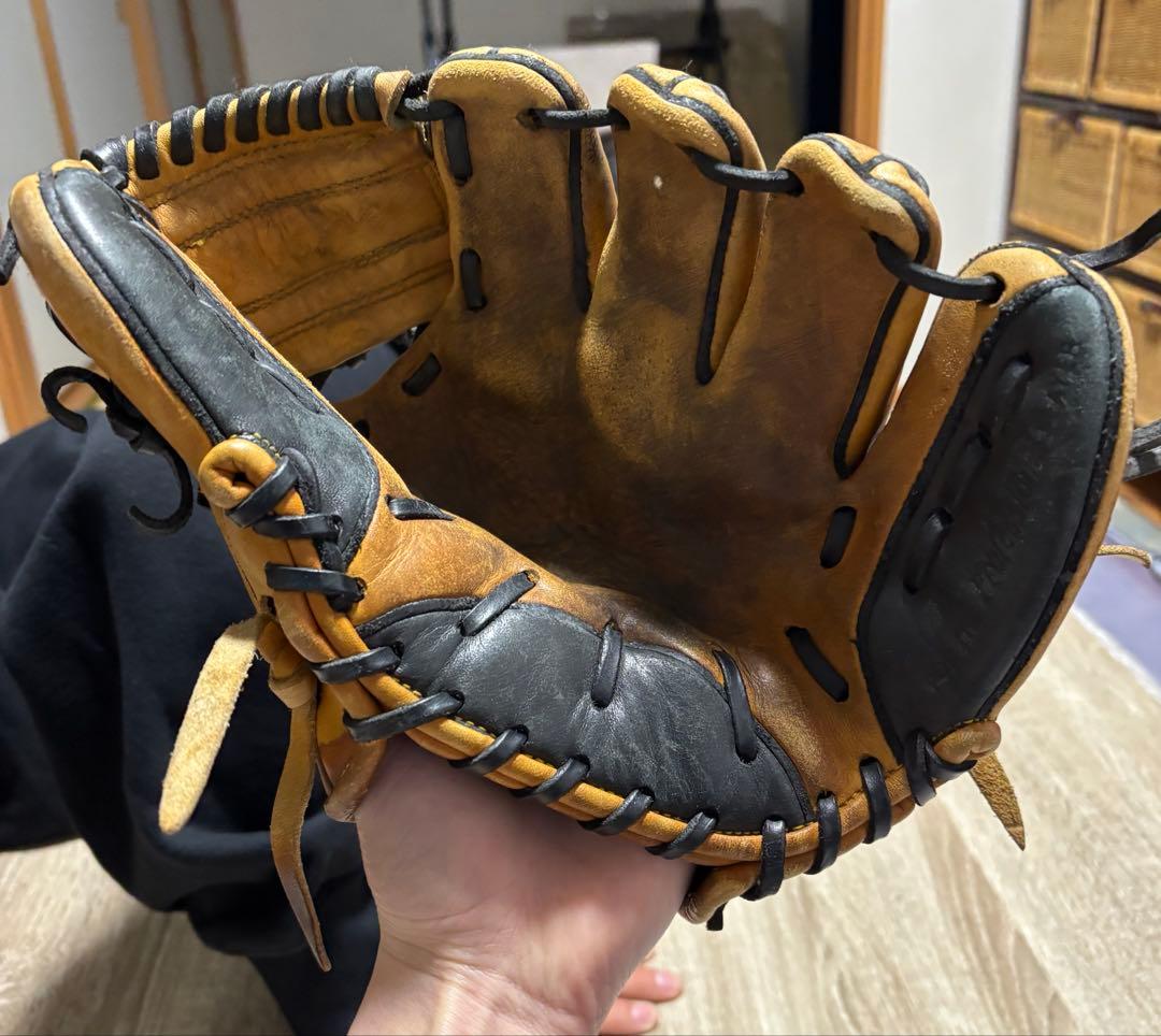 硬式グローブ　元カープ　田中広輔　練習用グローブ