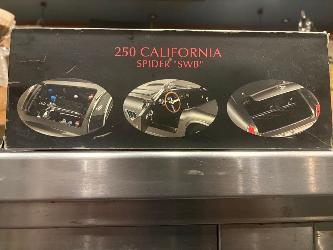 マテルエリート1/18フェラーリ250カリフォルニアスパイダーSWB