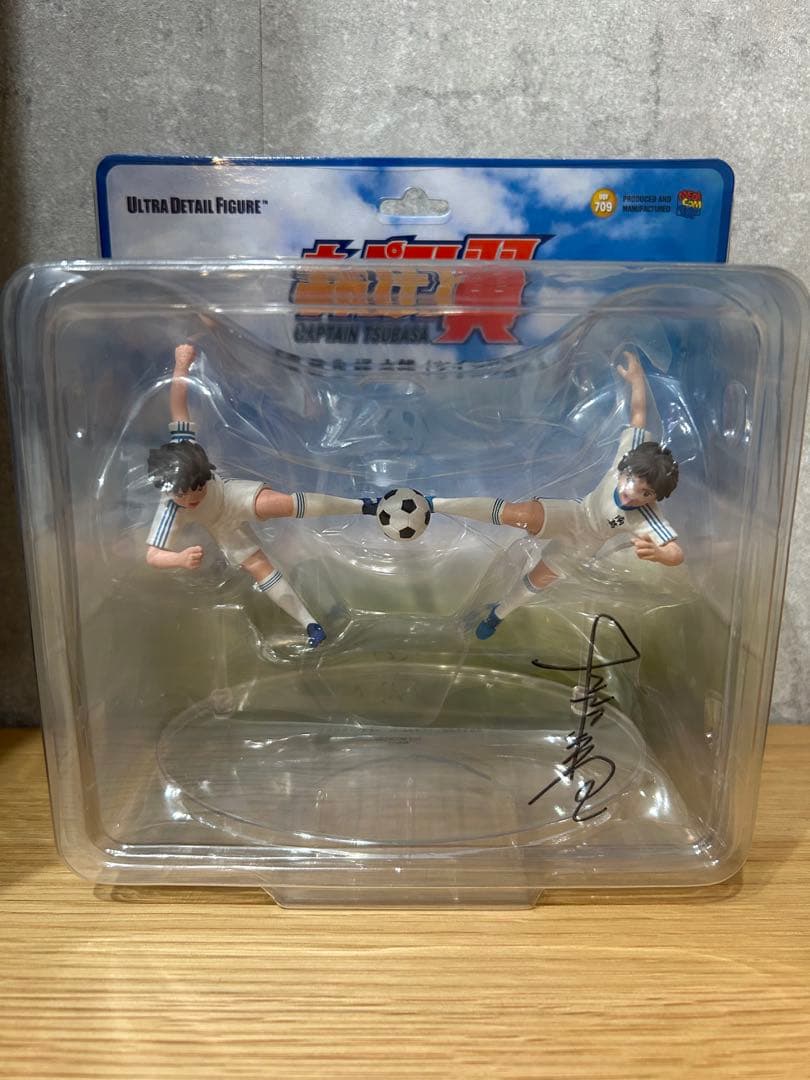キャプテン翼　高橋陽一先生　直筆サイン　フィギュア　ツインシュート　大空翼