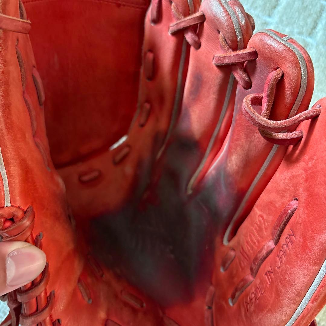 絶版 Under Armour 硬式グローブ 赤