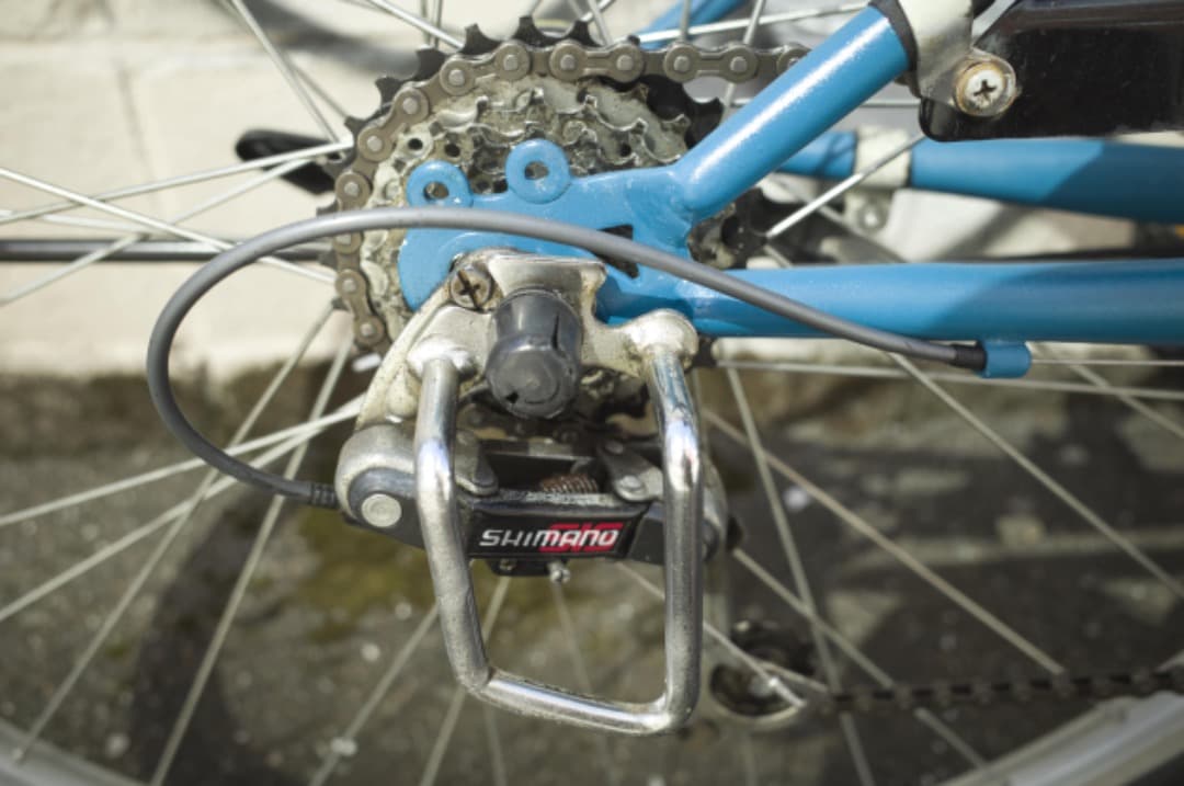 【福岡市現地引取限定】27インチ 大径クロスバイク（リペイント＆カスタム車）