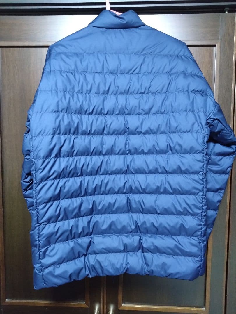 adidas ネイビー ダウンジャケット