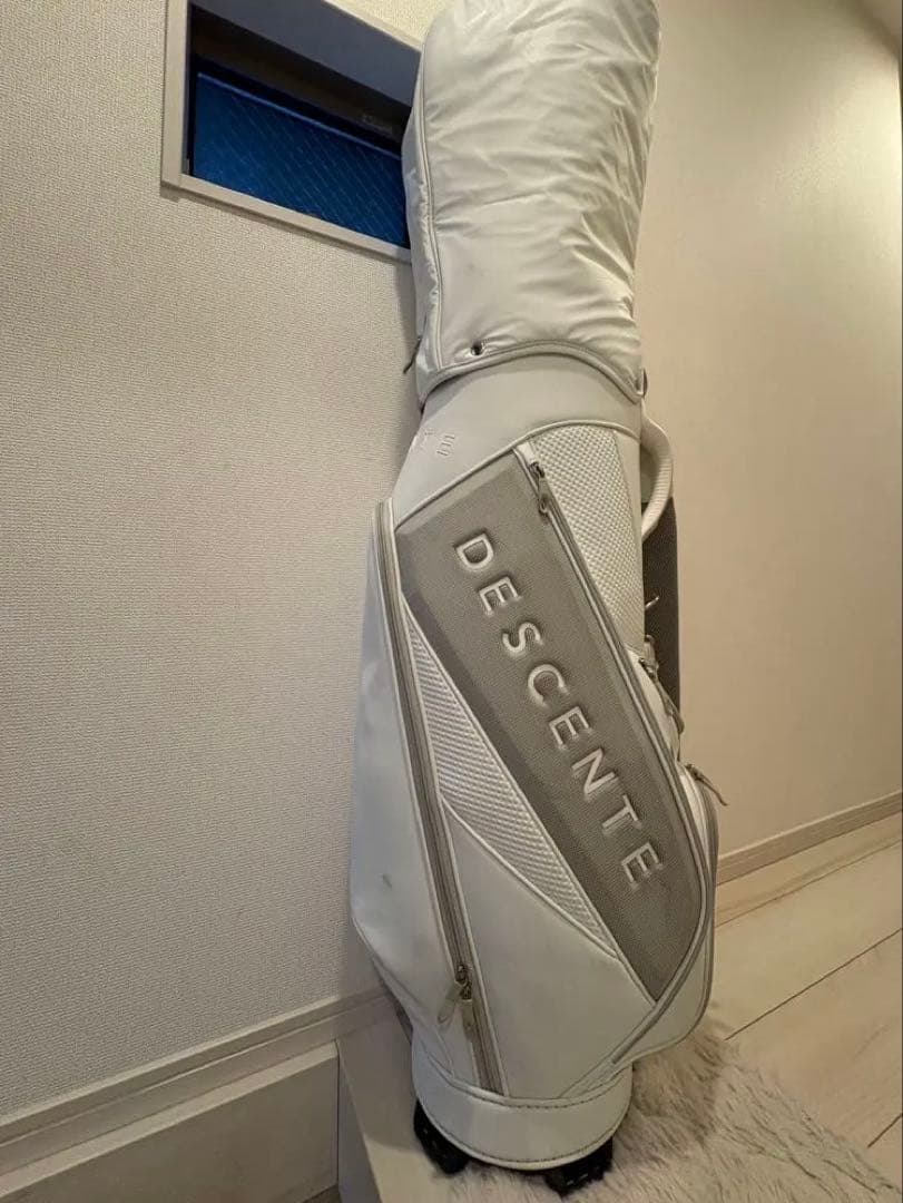 DESCENTE ホワイト キャディバッグ
