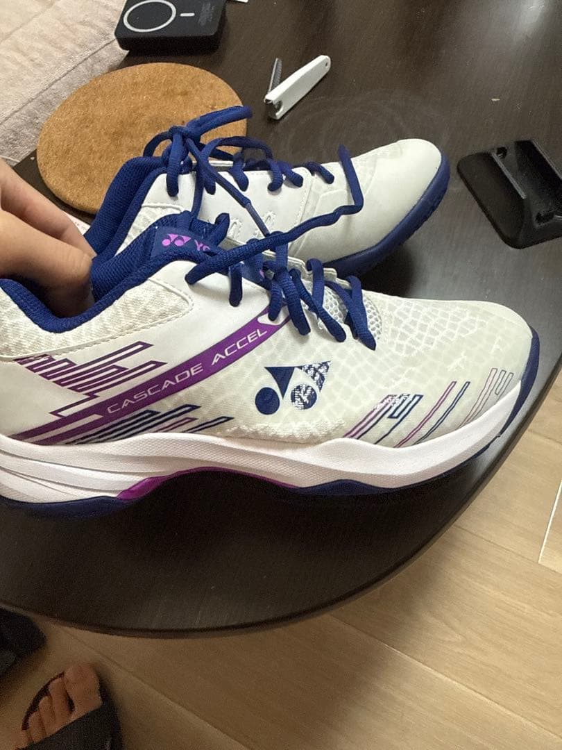 バドミントンシューズ パワークッション カスケードアクセル