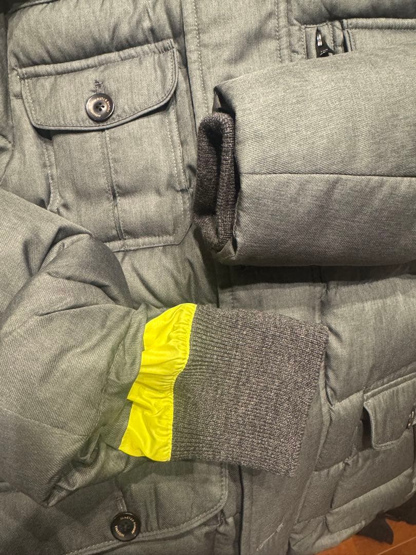 MASTER BUNNY EDITION ダウンジャケット　サイズ4