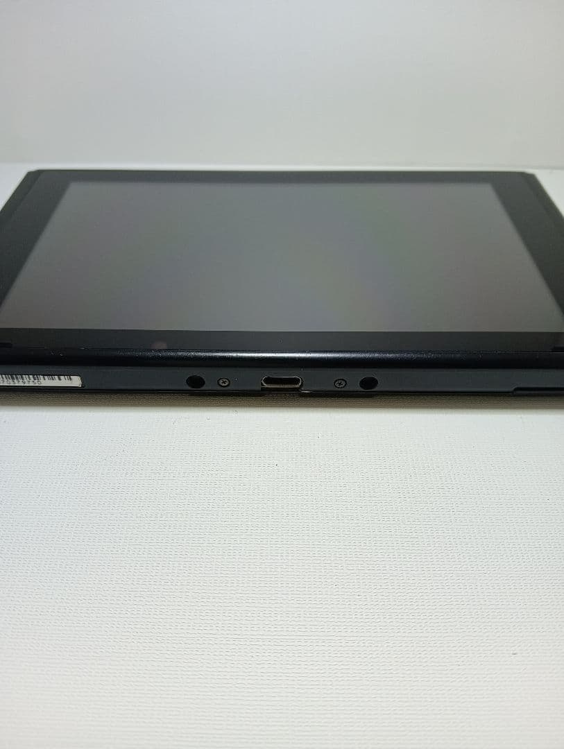 H*U様 Nintendo switch 本体　2018年モデル