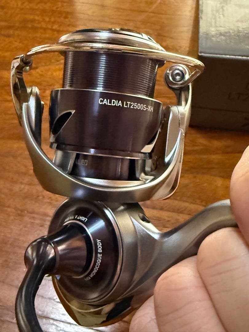 25CALDIA LT2500S-XH スピニングリール