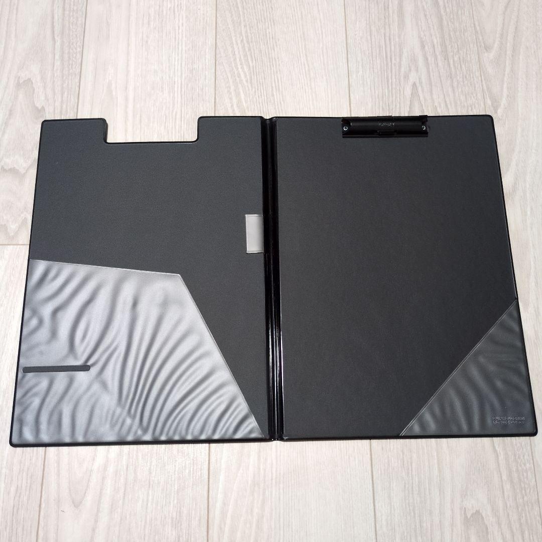 NIKE バインダー