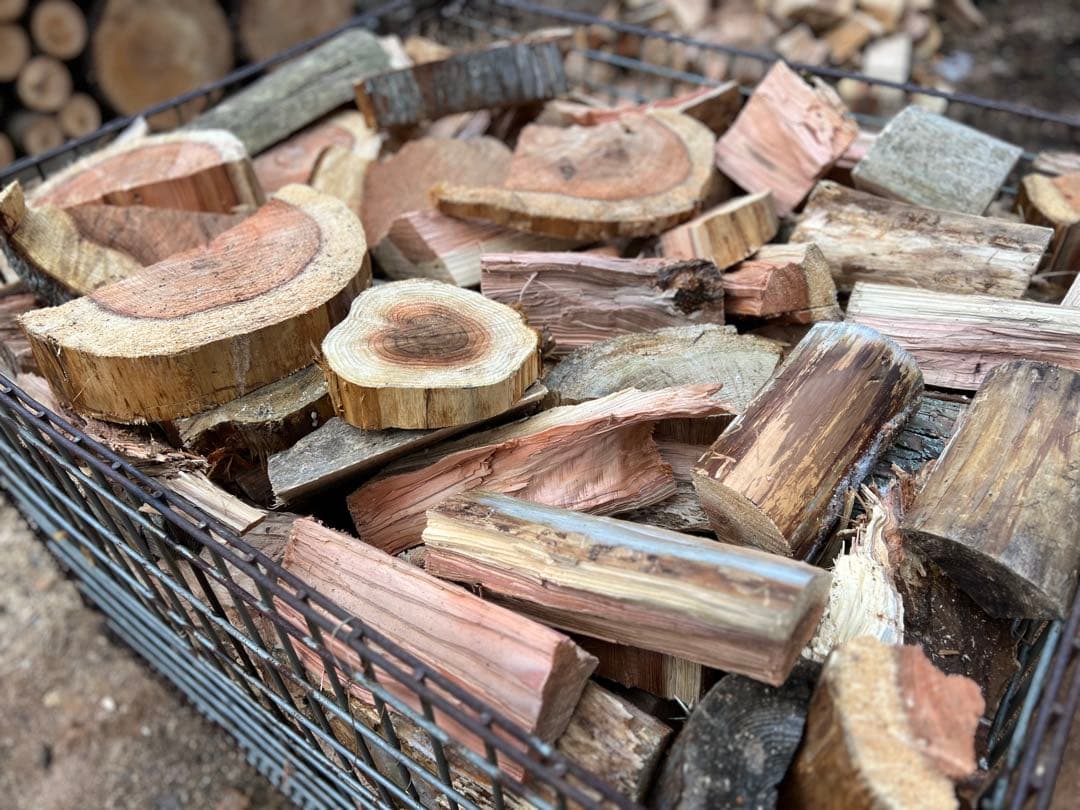 針葉樹　薪　コロ薪　引取り限定
