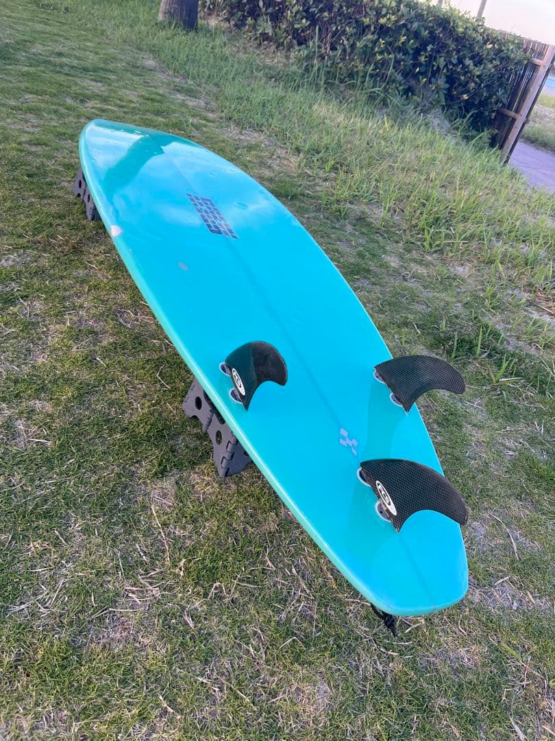 サーフボード/ FCSフィン付き