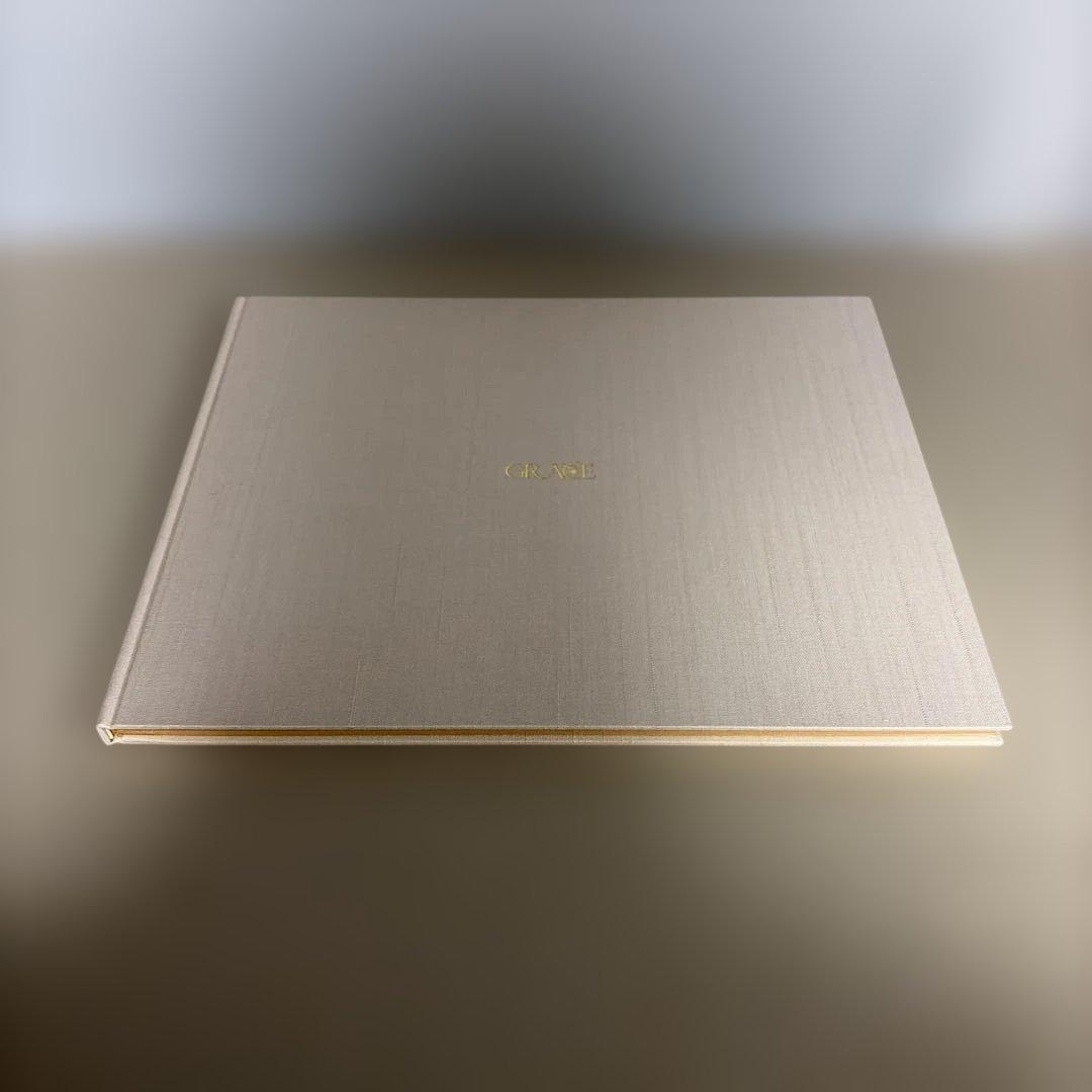 undercover GRACE 絵本