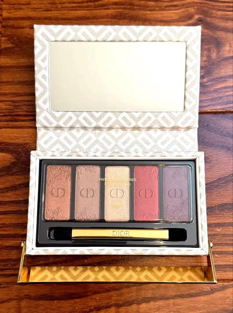 ⭐︎新品未使用⭐︎ Christian Dior エクランクチュールアイパレット