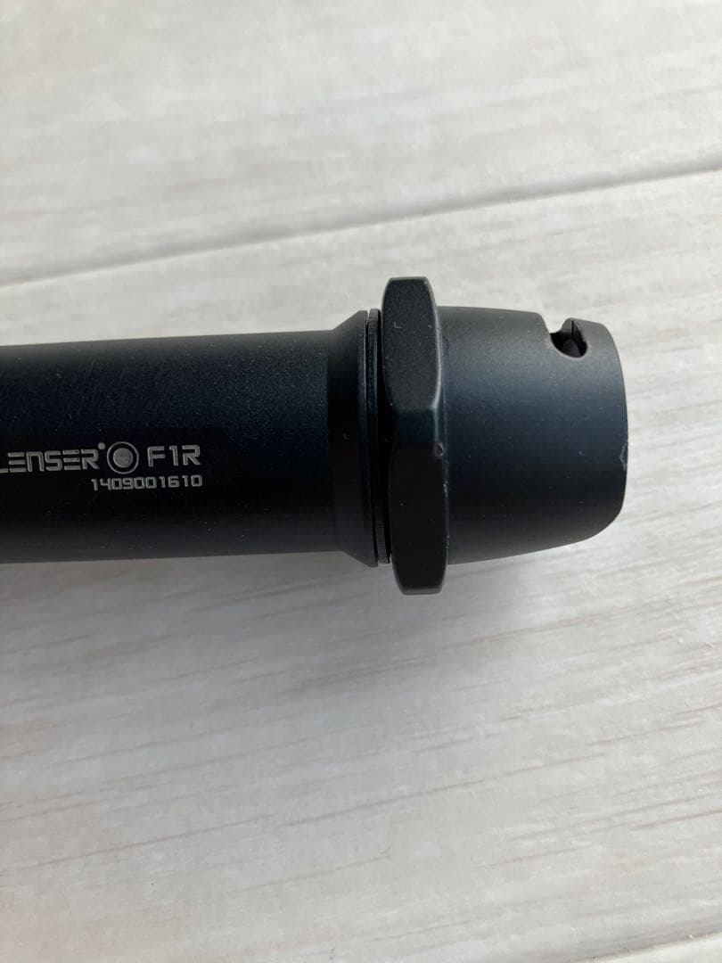 LED LENSER F1R 1000ルーメン