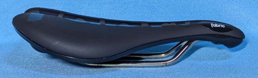 fabric line-s race flat チタンレール　サドル