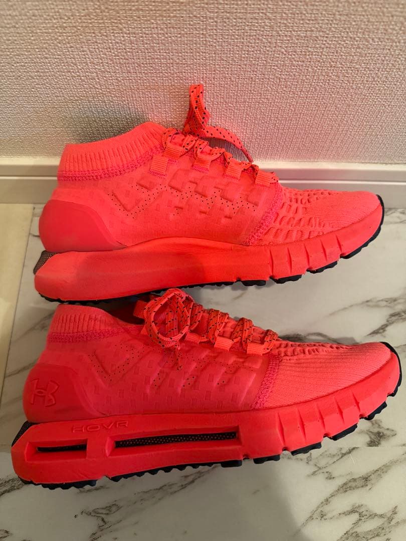 アンダーアーマー HOVR ランニングシューズ　24.5cm