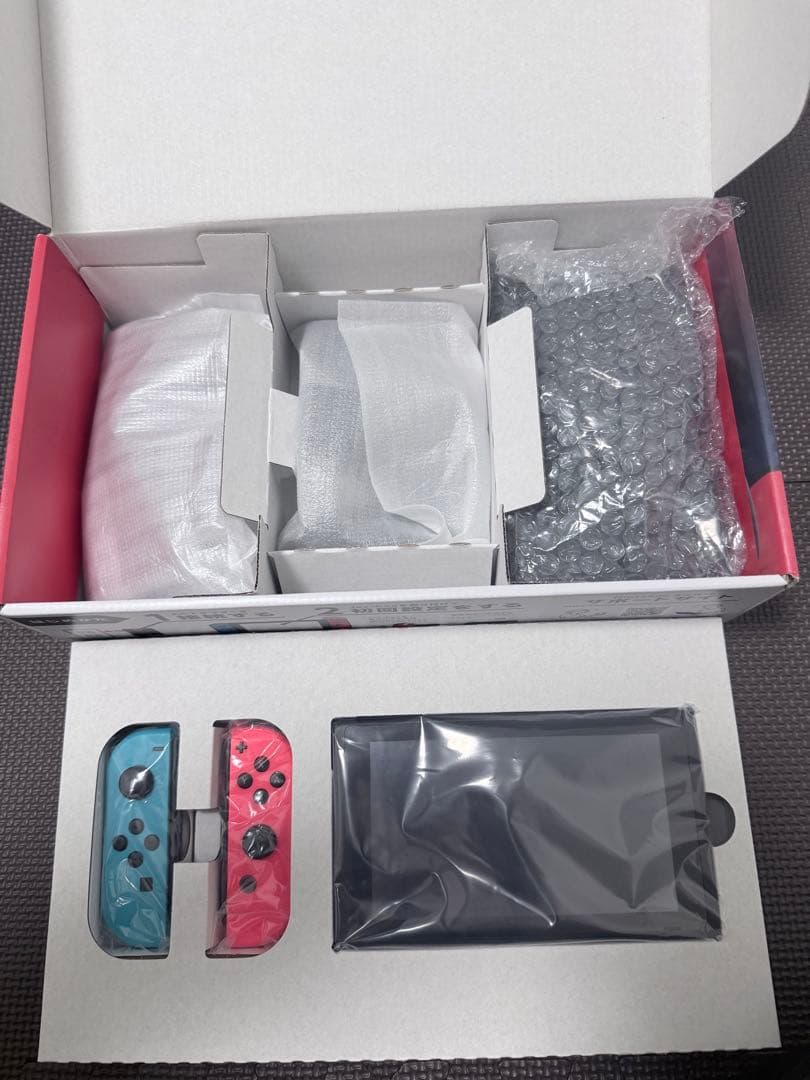 Nintendo Switch ネオンブルー/ネオンレッド 本体　おまけ付き