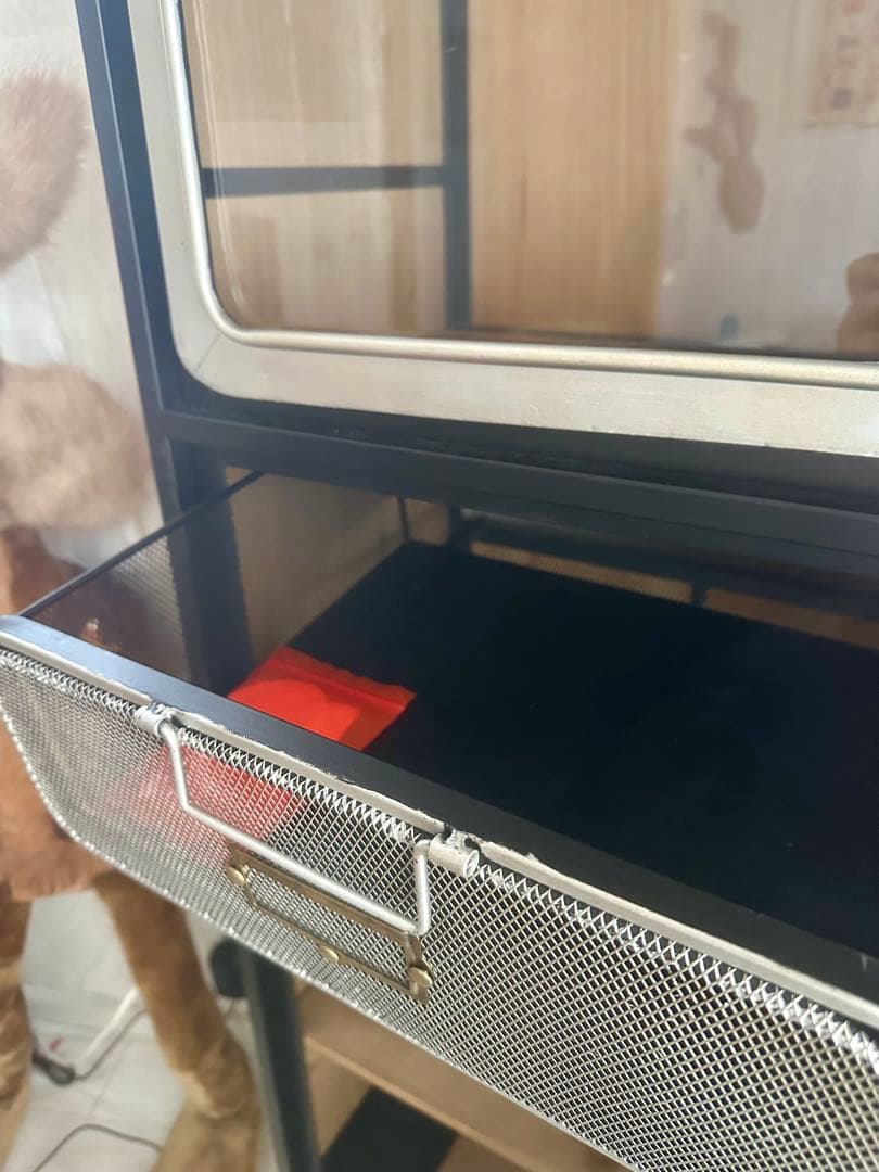 男前！メッシュドア付きキャビネット