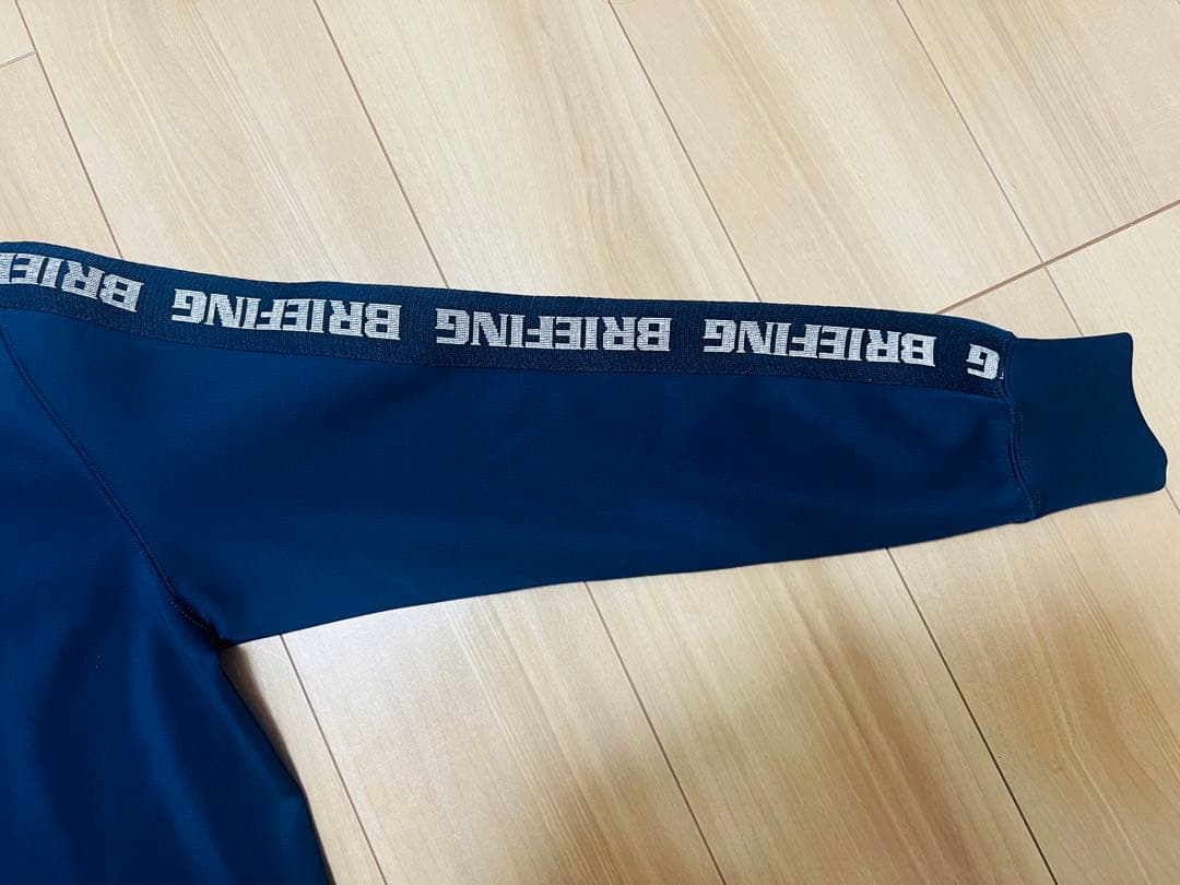 ★美品 BRIEFING GOLFトレーナー★