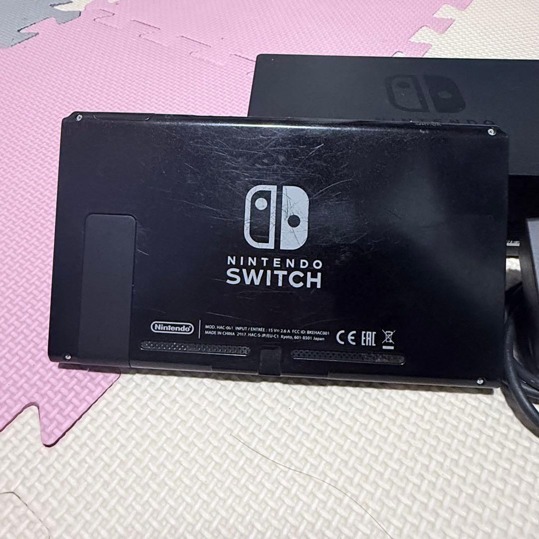 動作確認済　Nintendo Switch 本体&ドックのみ コントローラー無し