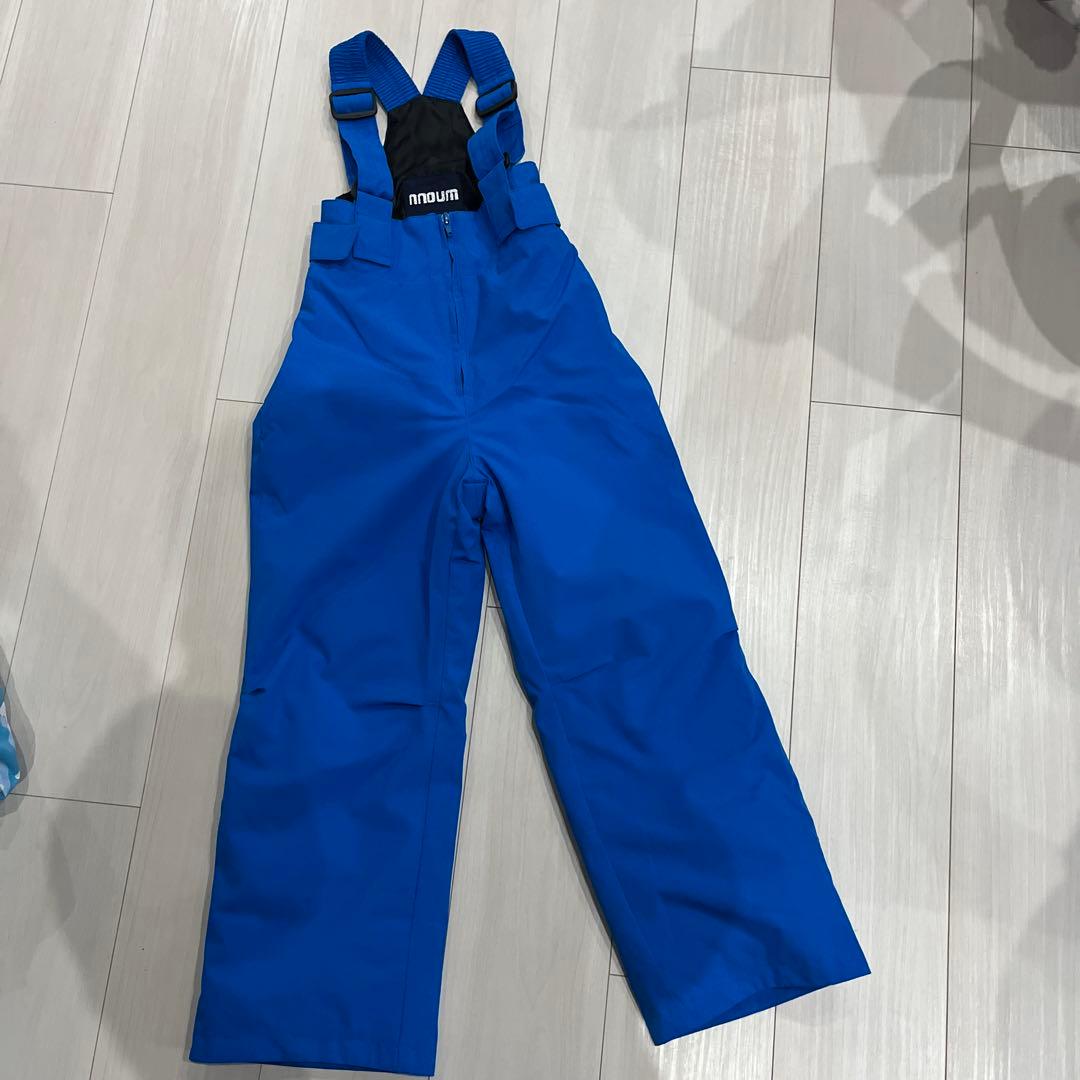 ノアム　現行品　nnoum 子ども用　スキーウェア　スノーボードウェアセット