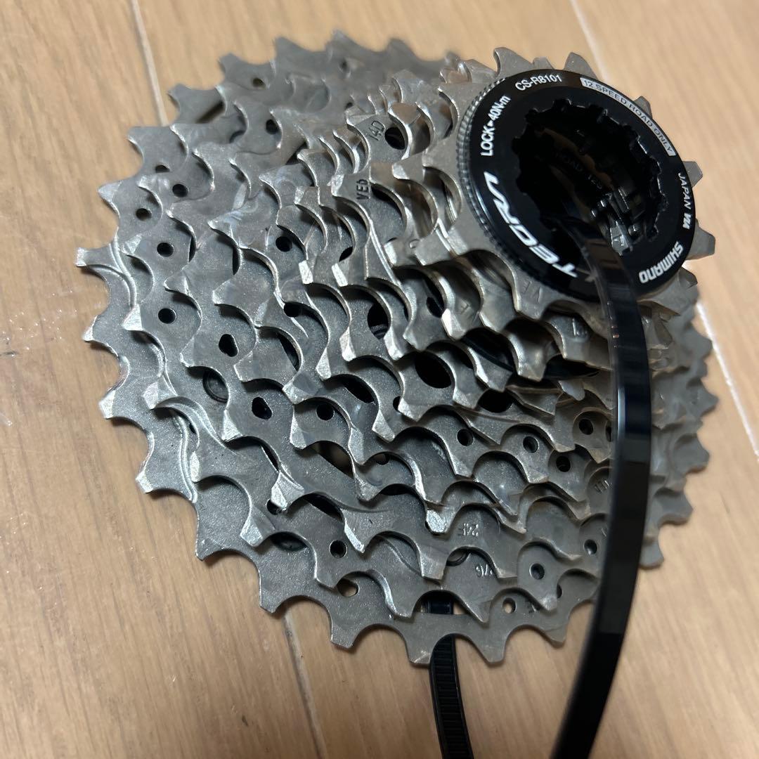 Shimano スプロケット　CS-R8101 11-30t
