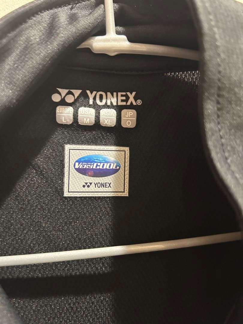 ⭐︎ 訳あり　　ヨネックス　ウォームアップシャツ　　Oサイズ