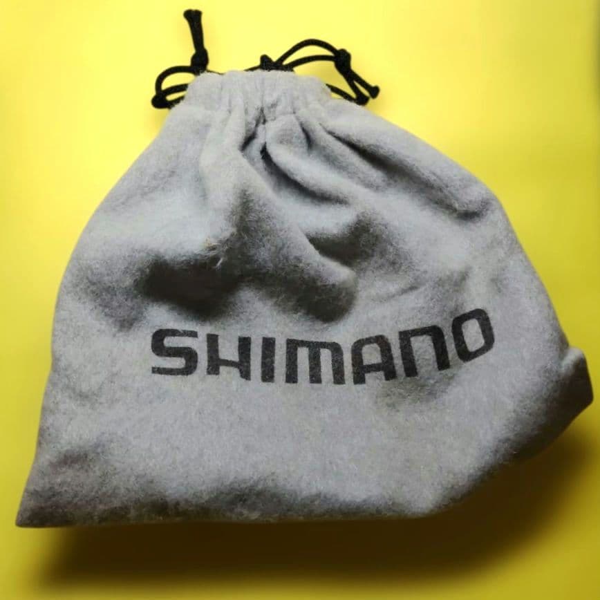 SHIMANO　CALCUTTA 100 ベイトリール シルバー