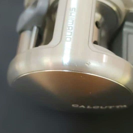SHIMANO　CALCUTTA 100 ベイトリール シルバー