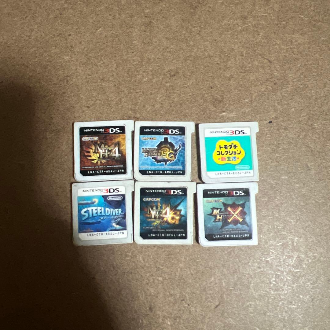 3DS ソフト　トモダチコレクション新生活　モンハンなど